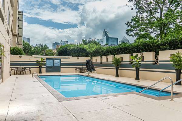 Pool - DoubleTree by Hilton Hotel Gateway Village Charlotte - I-77, Exit 10B