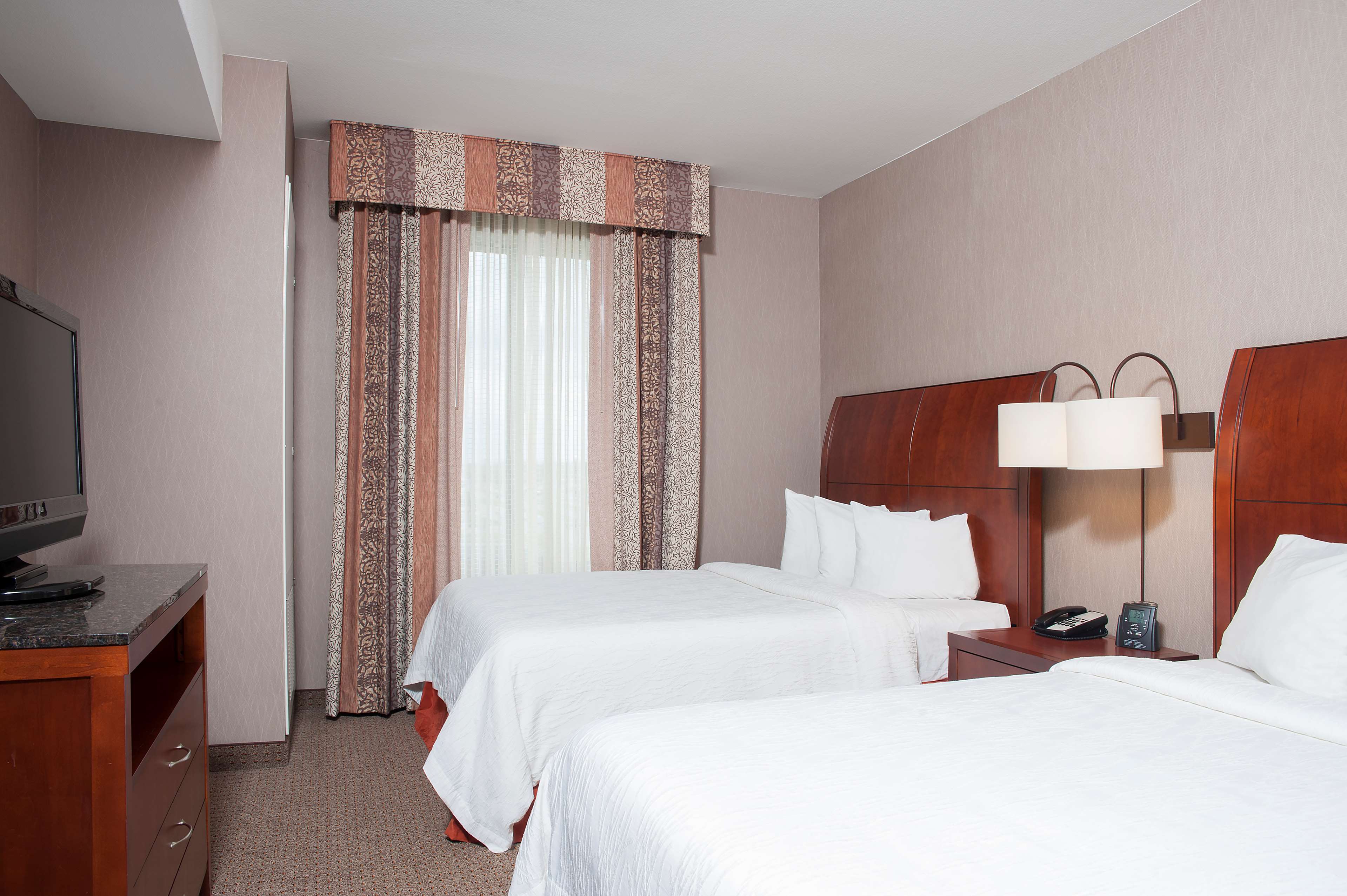 Hilton Garden Inn Columbus/Edinburgh Room Type - 2 QUEEN BEDS JR SUITE