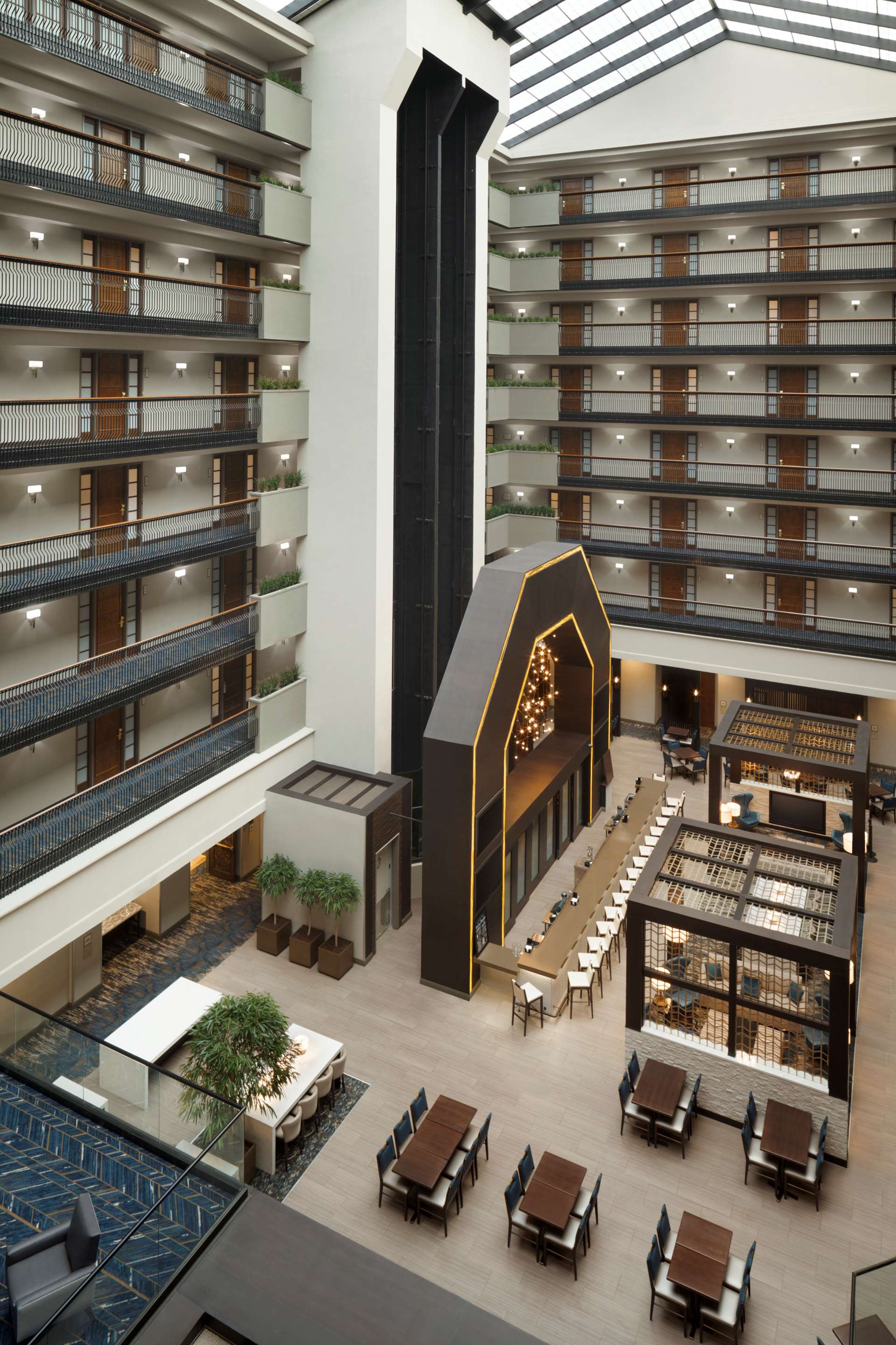 Lobby | Embassy Suites by Hilton Columbus