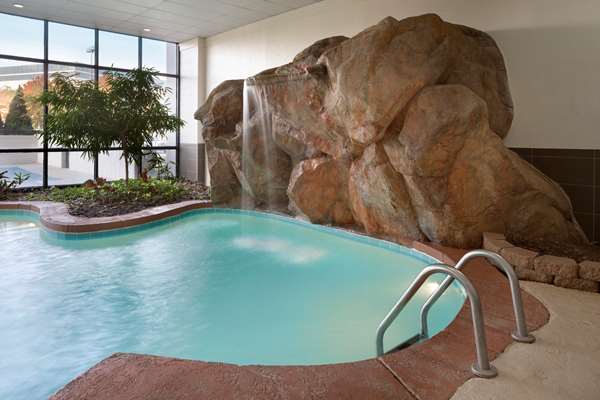 Pool - Embassy Suites Columbus - I-270, Exit 27