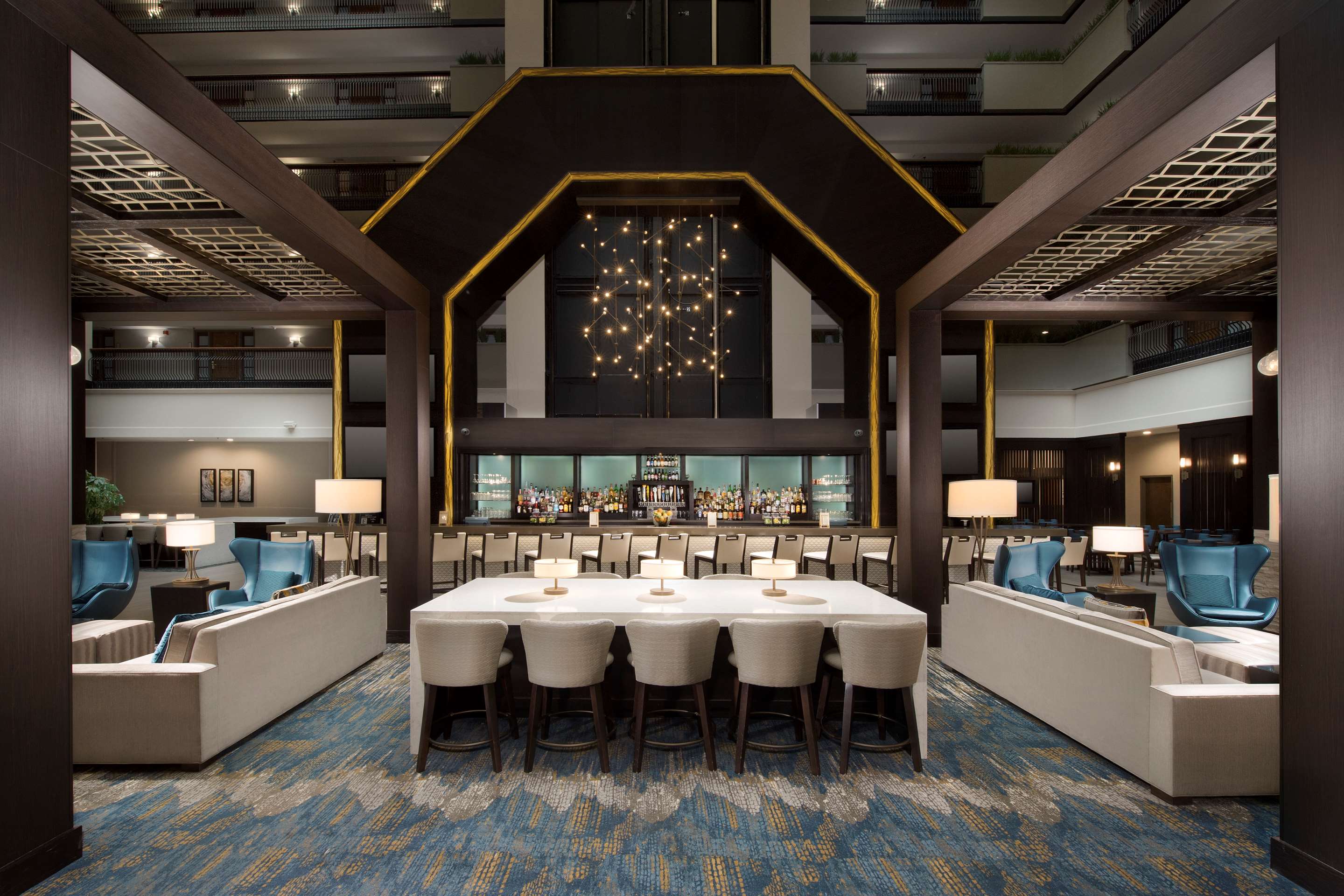 Lobby | Embassy Suites by Hilton Columbus