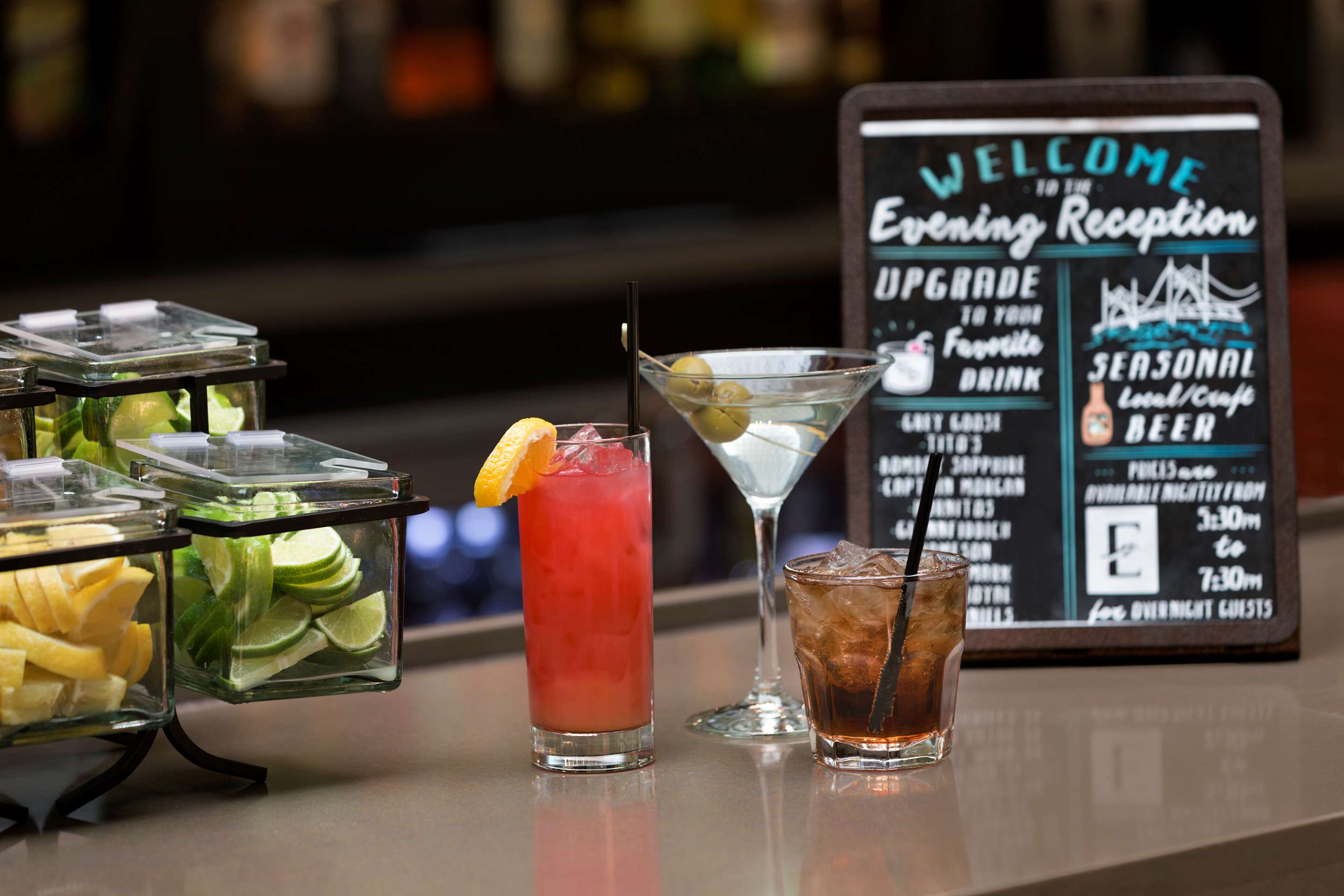 Restaurant | Embassy Suites by Hilton Columbus