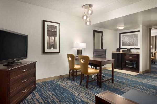  - Embassy Suites Columbus - I-270, Exit 27