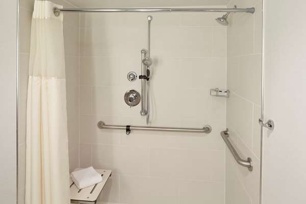  - Embassy Suites Columbus - I-270, Exit 27