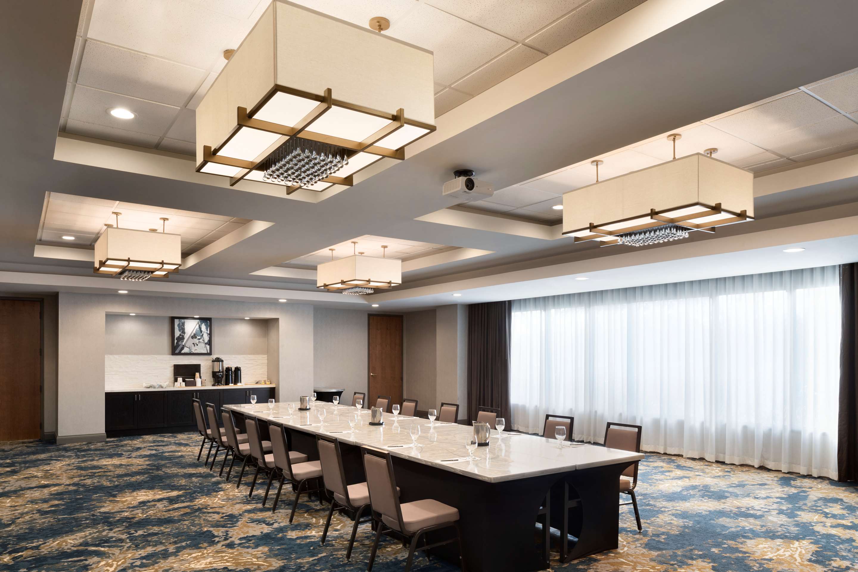 Meeting Room | Embassy Suites by Hilton Columbus