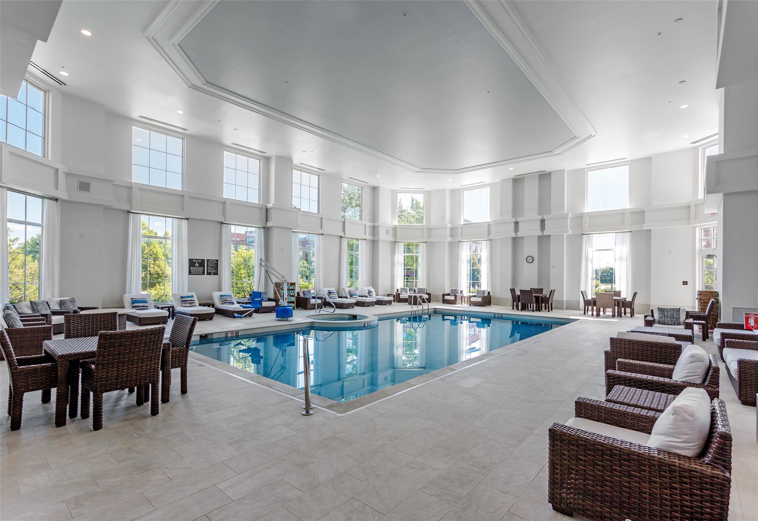 Pool | Hilton Columbus at Easton