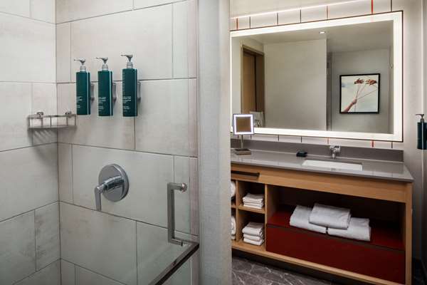  - Hilton Hotel Downtown Columbus - I-670, Exit 4