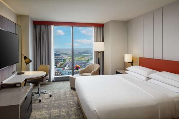  - Hilton Hotel Downtown Columbus - I-670, Exit 4