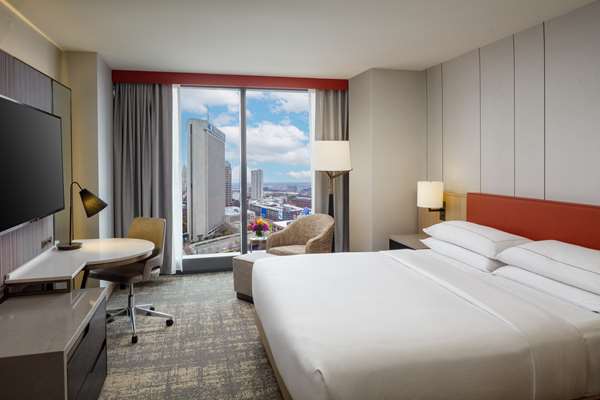 - Hilton Hotel Downtown Columbus - I-670, Exit 4