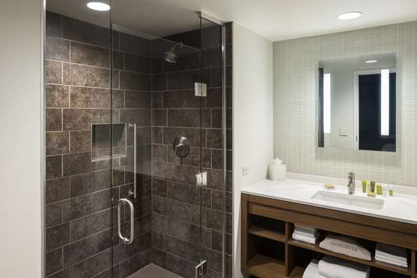  - Hilton Hotel Downtown Columbus - I-670, Exit 4