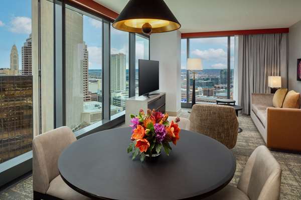  - Hilton Hotel Downtown Columbus - I-670, Exit 4