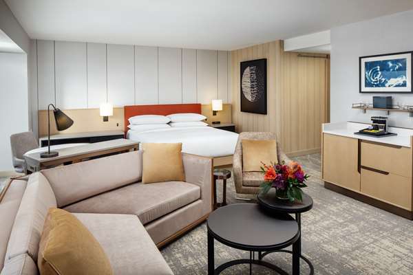  - Hilton Hotel Downtown Columbus - I-670, Exit 4