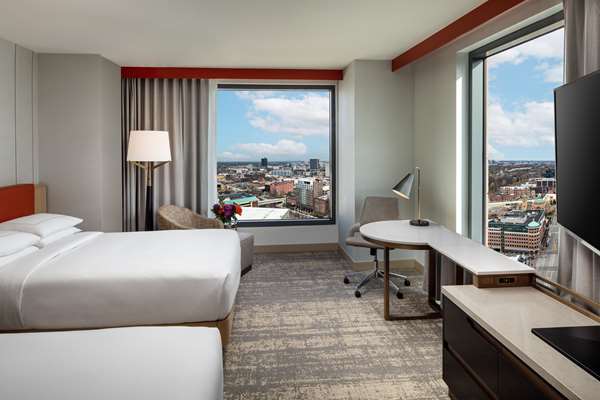 - Hilton Hotel Downtown Columbus - I-670, Exit 4