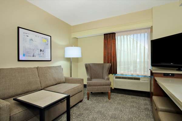  - Hampton Inn & Suites Downtown Columbus - I-670, Exit 4