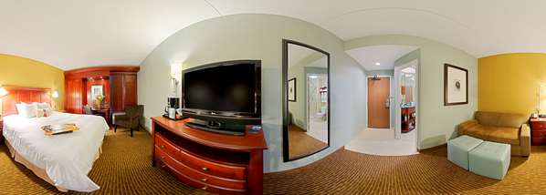 - Hampton Inn & Suites Downtown Columbus - I-670, Exit 4