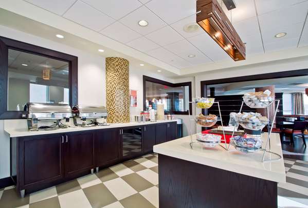 Restaurant - Hampton Inn & Suites Downtown Columbus - I-670, Exit 4