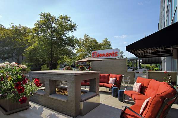 Restaurant - DoubleTree by Hilton Hotel Newark