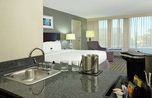  - DoubleTree by Hilton Hotel Newark