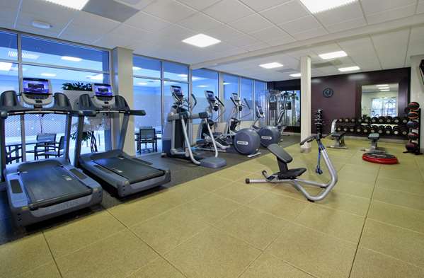 Fitness/ Exercise Room - DoubleTree by Hilton Hotel Newark