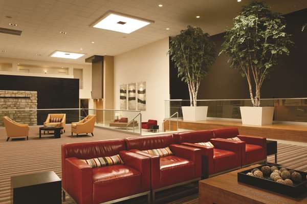  - DoubleTree by Hilton Hotel Worthington Columbus - I-270, Exit 23