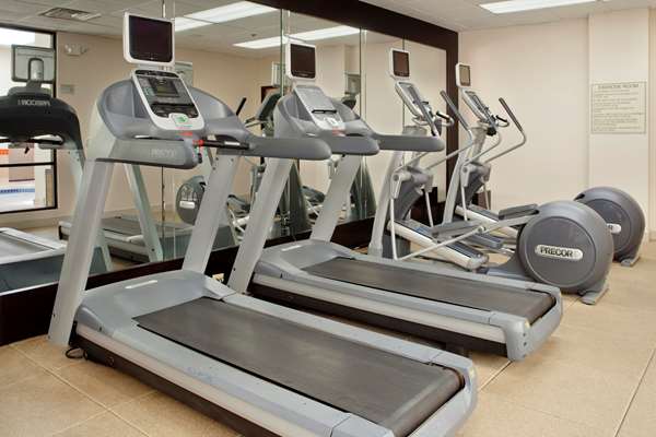 Fitness/ Exercise Room - DoubleTree by Hilton Hotel Worthington Columbus - I-270, Exit 23