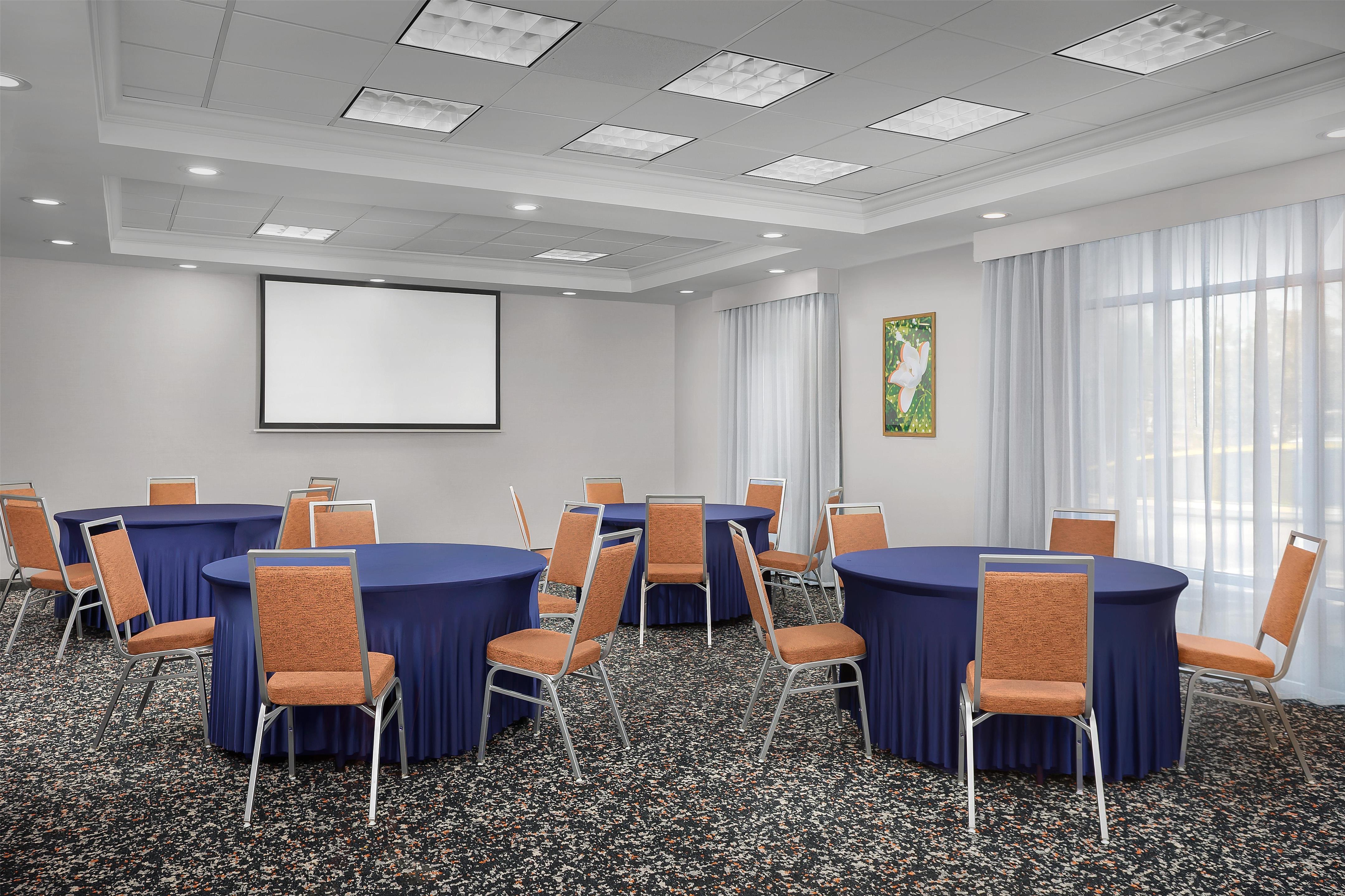 Meeting Room | Hampton Inn & Suites Clinton - I-26