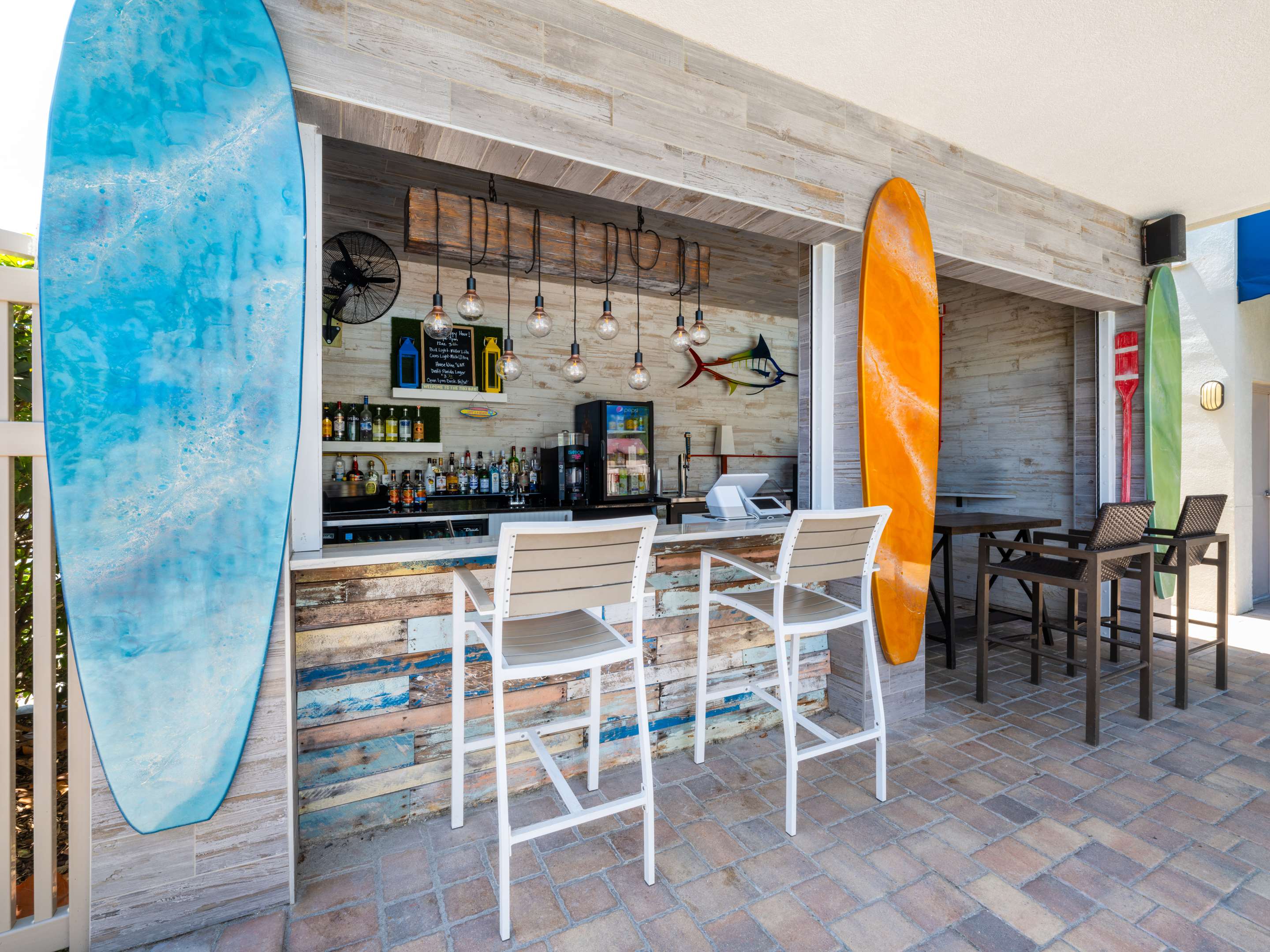 BarLounge | Hampton Inn Cocoa Beach