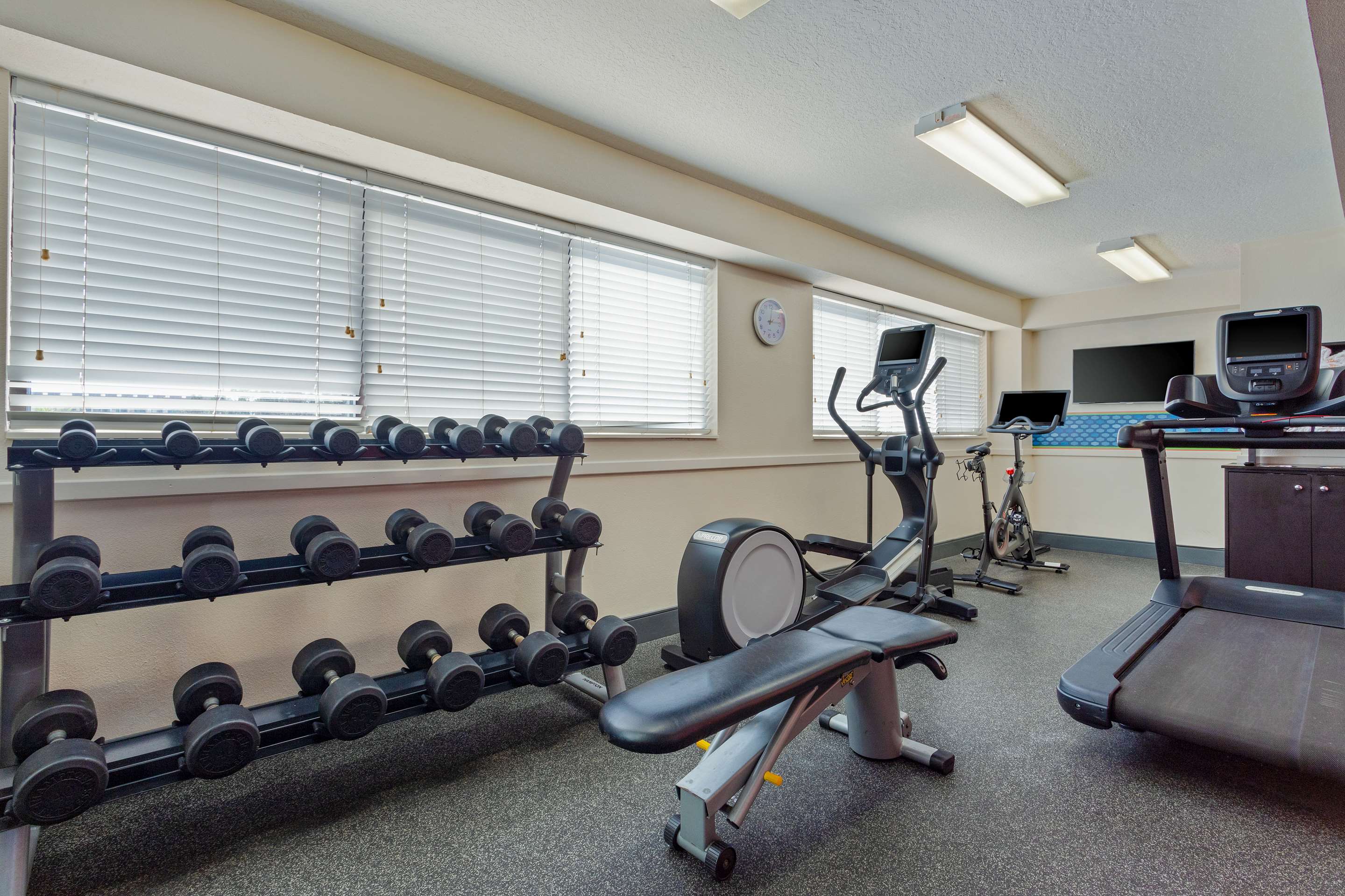 Health club fitness center gym | Hampton Inn Cocoa Beach