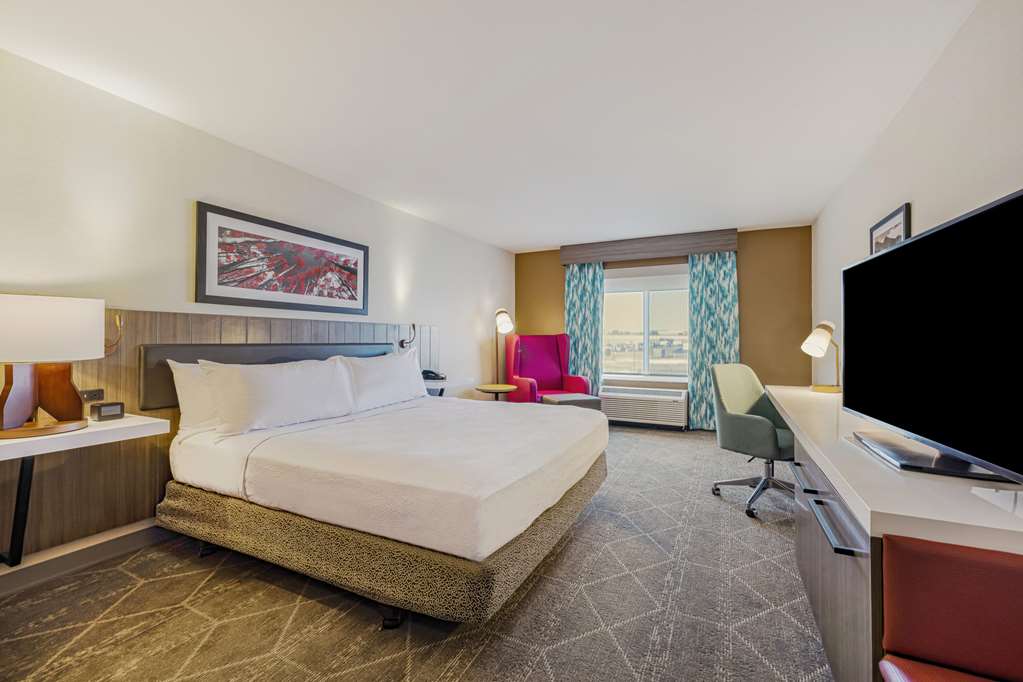 Hilton Garden Inn Colorado Springs Airport - Tap to explore photos