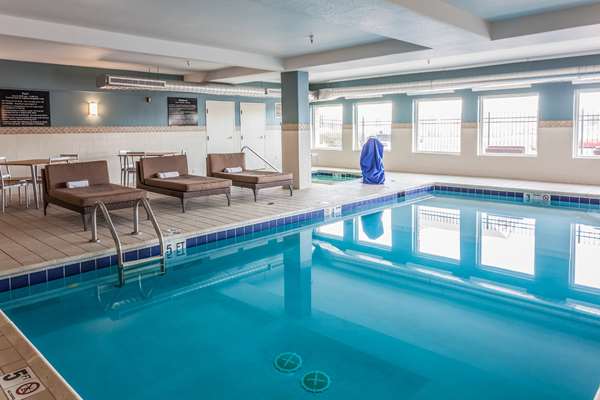 Pool - Hampton Inn Airport Colorado Springs