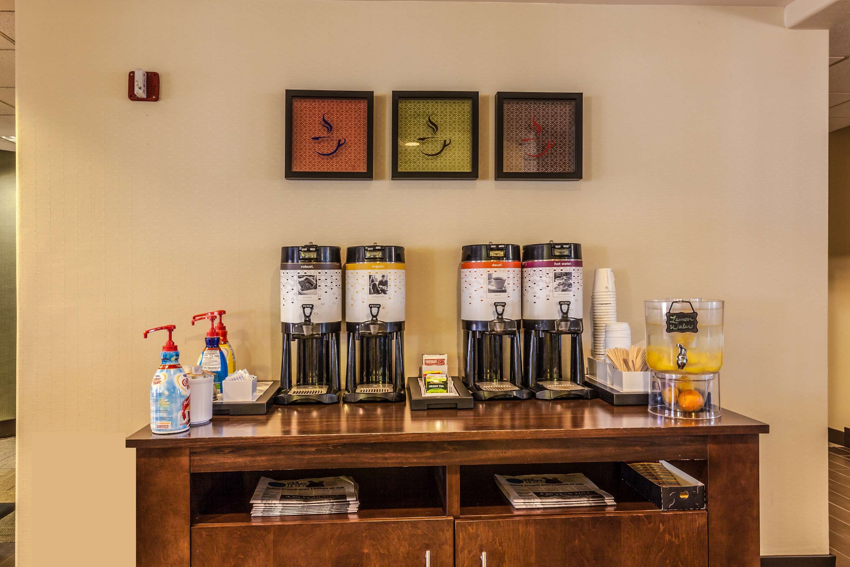 Restaurant | Hampton Inn Colorado Springs-Airport