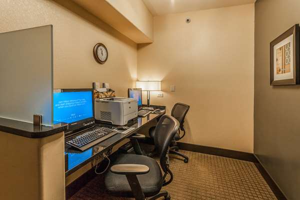Conference Area - Hampton Inn Airport Colorado Springs