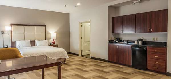  - Hampton Inn Airport Colorado Springs