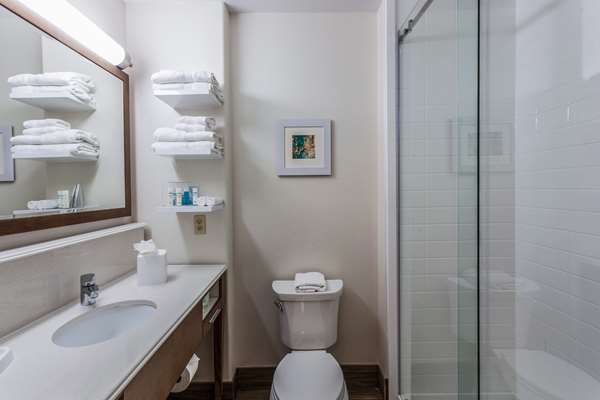  - Hampton Inn Airport Colorado Springs