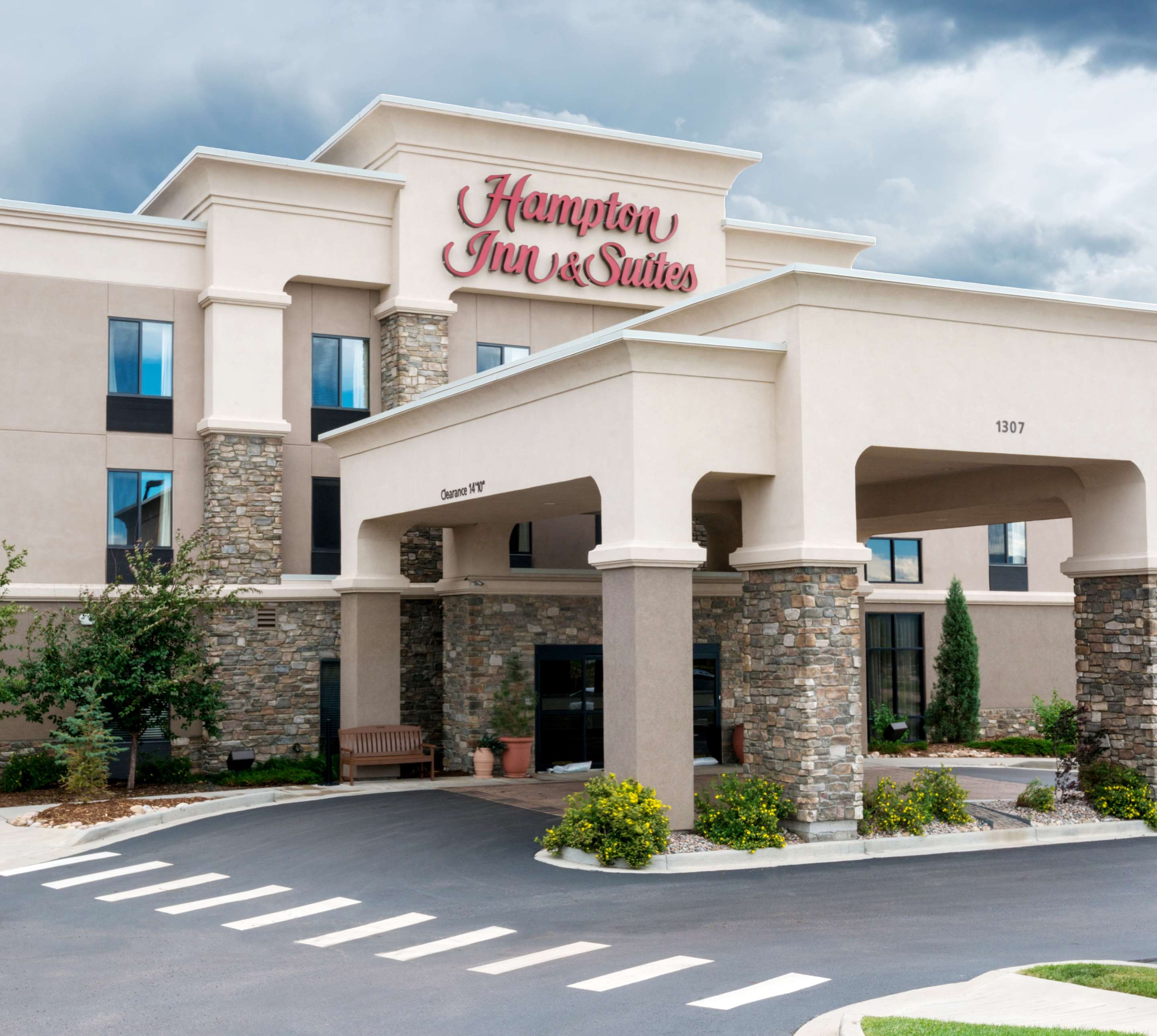 Exterior | Hampton Inn & Suites Colorado Springs/Air Force Academy
