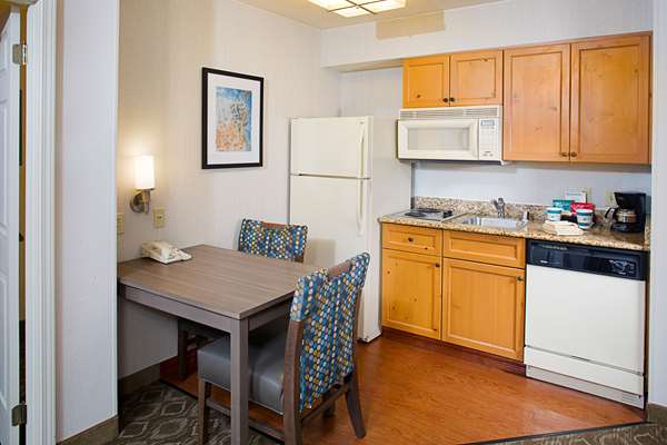  - Homewood Suites by Hilton North Colorado Springs - I-25, Exit 151