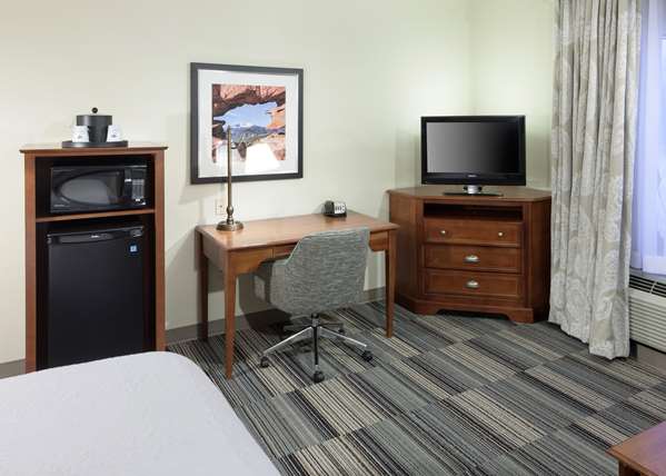  - Hampton Inn & Suites Colorado Springs - I-25, Exit 138