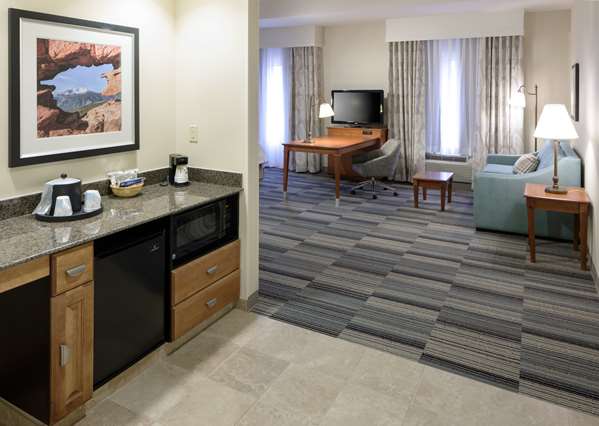  - Hampton Inn & Suites Colorado Springs - I-25, Exit 138