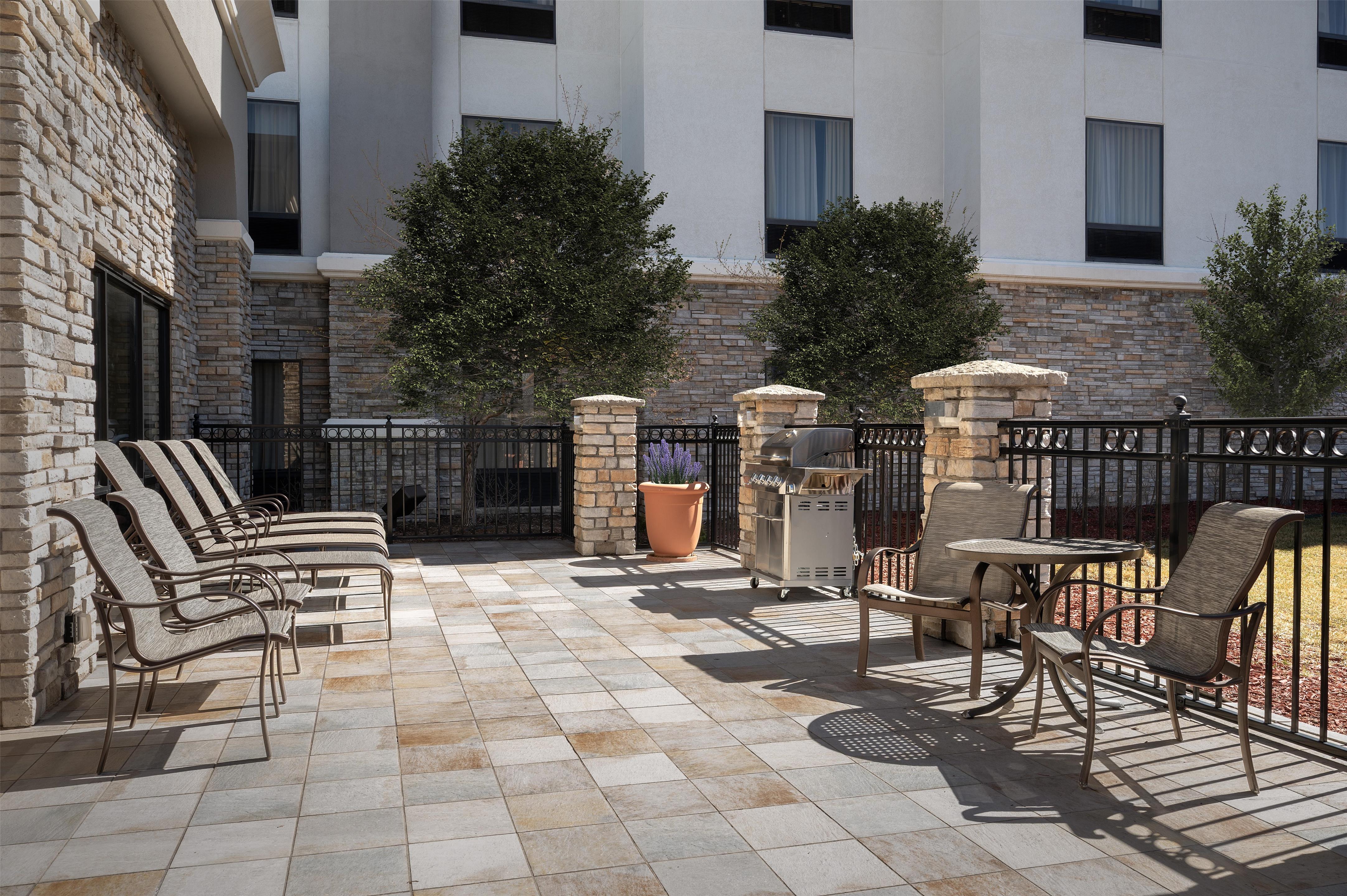 Exterior | Hampton Inn & Suites Colorado Springs/I-25 South