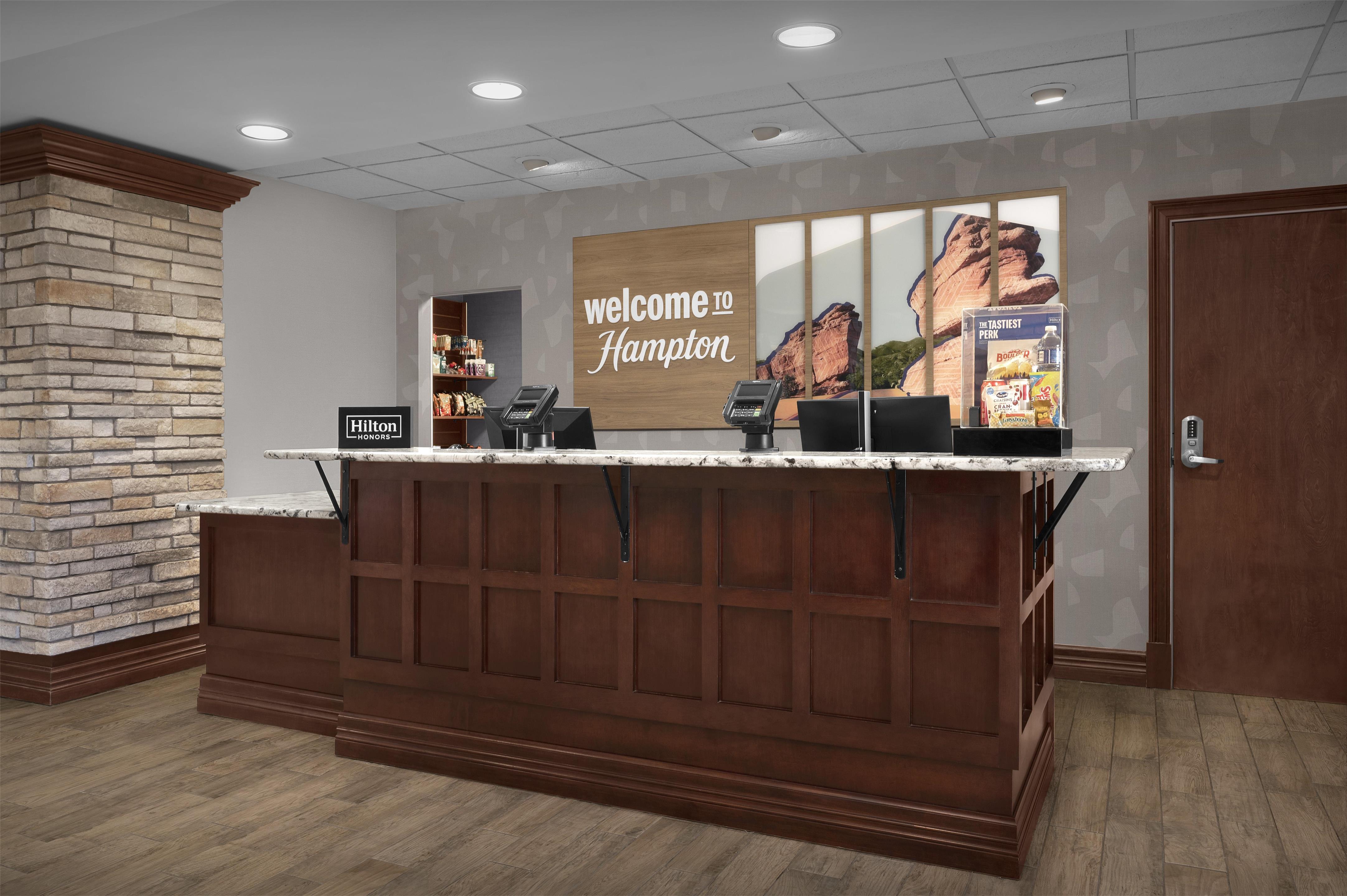 Reception | Hampton Inn & Suites Colorado Springs/I-25 South