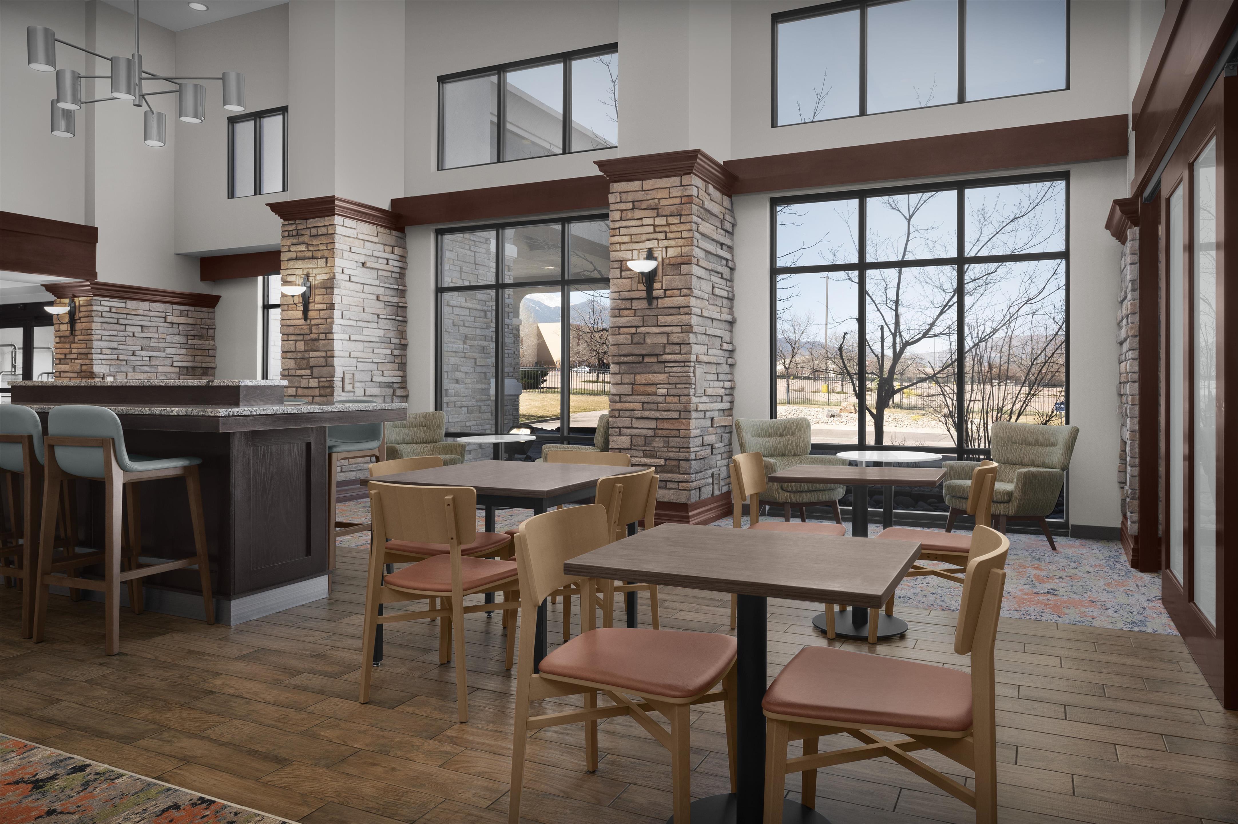 Lobby | Hampton Inn & Suites Colorado Springs/I-25 South