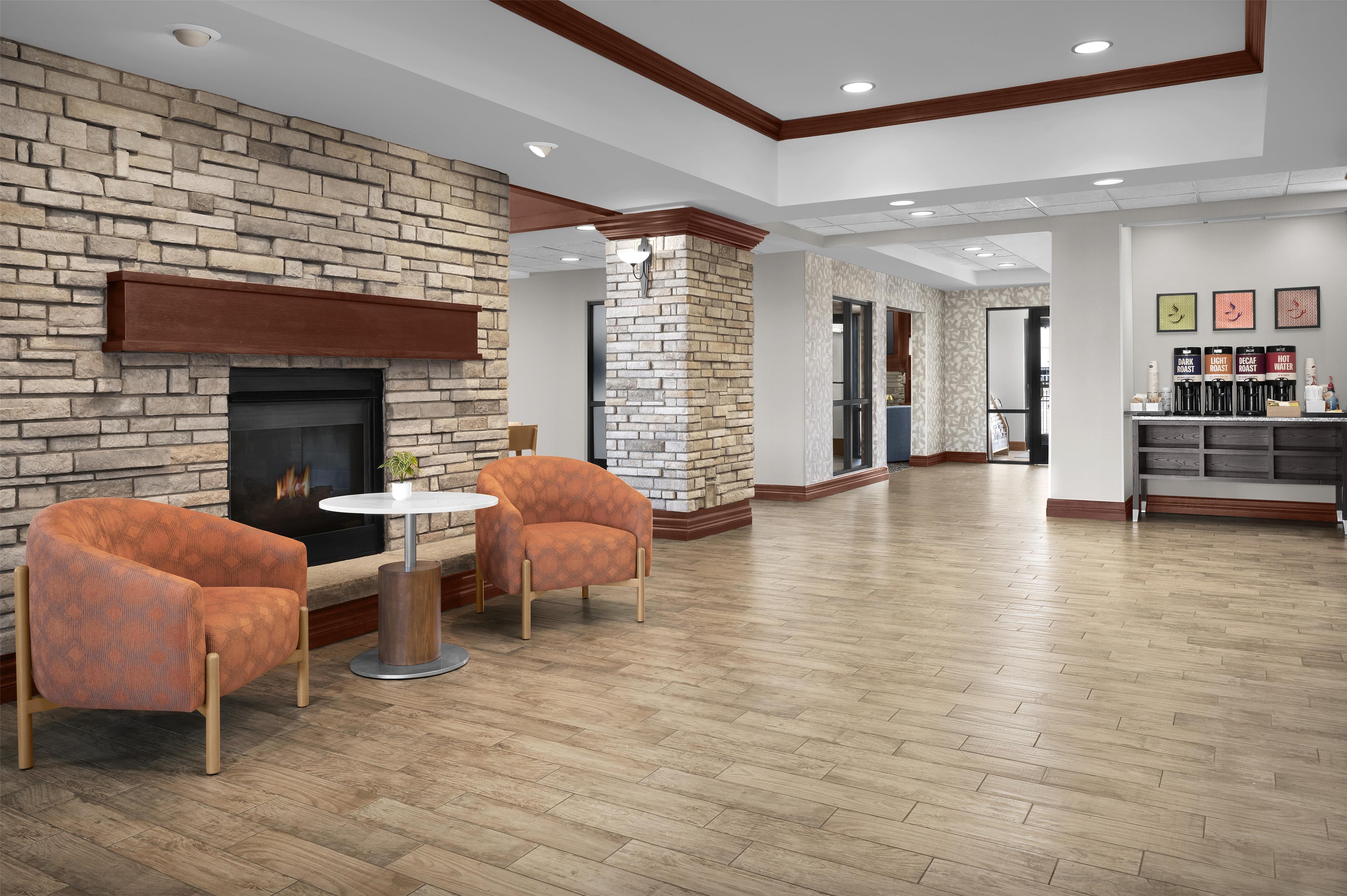 Lobby | Hampton Inn & Suites Colorado Springs/I-25 South