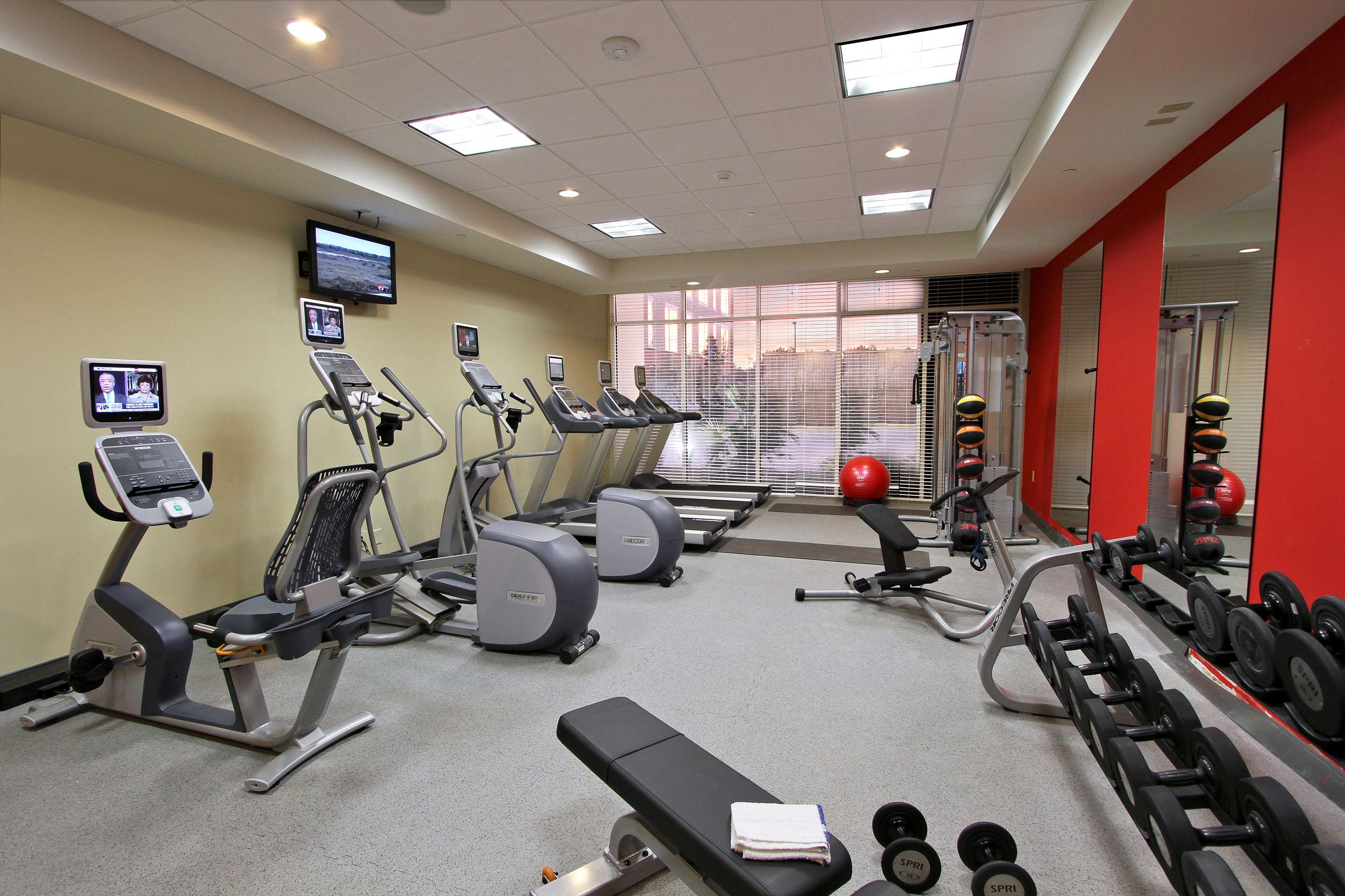 Health club fitness center gym | Hilton Garden Inn Covington