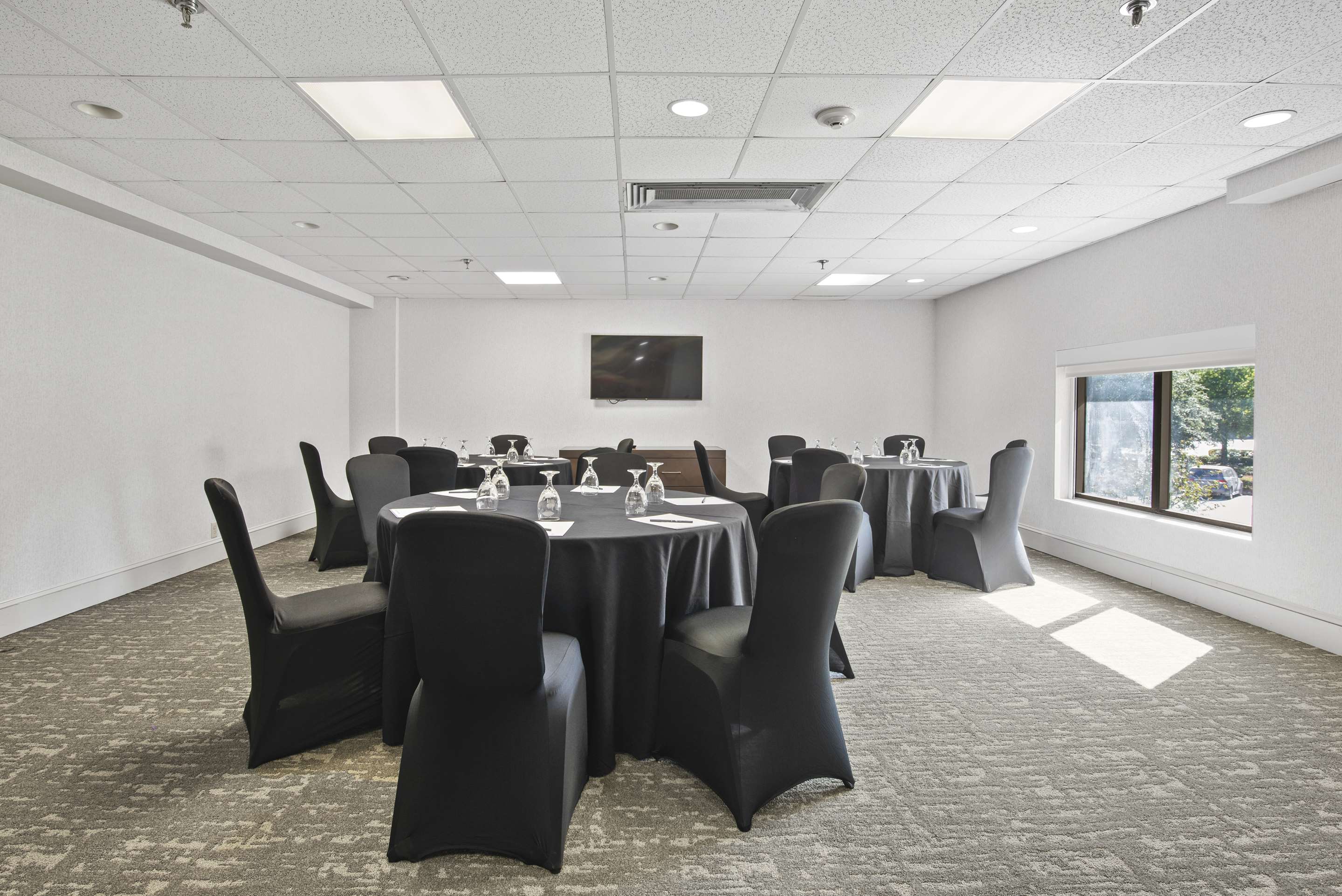 Meeting Room | DoubleTree by Hilton Columbus