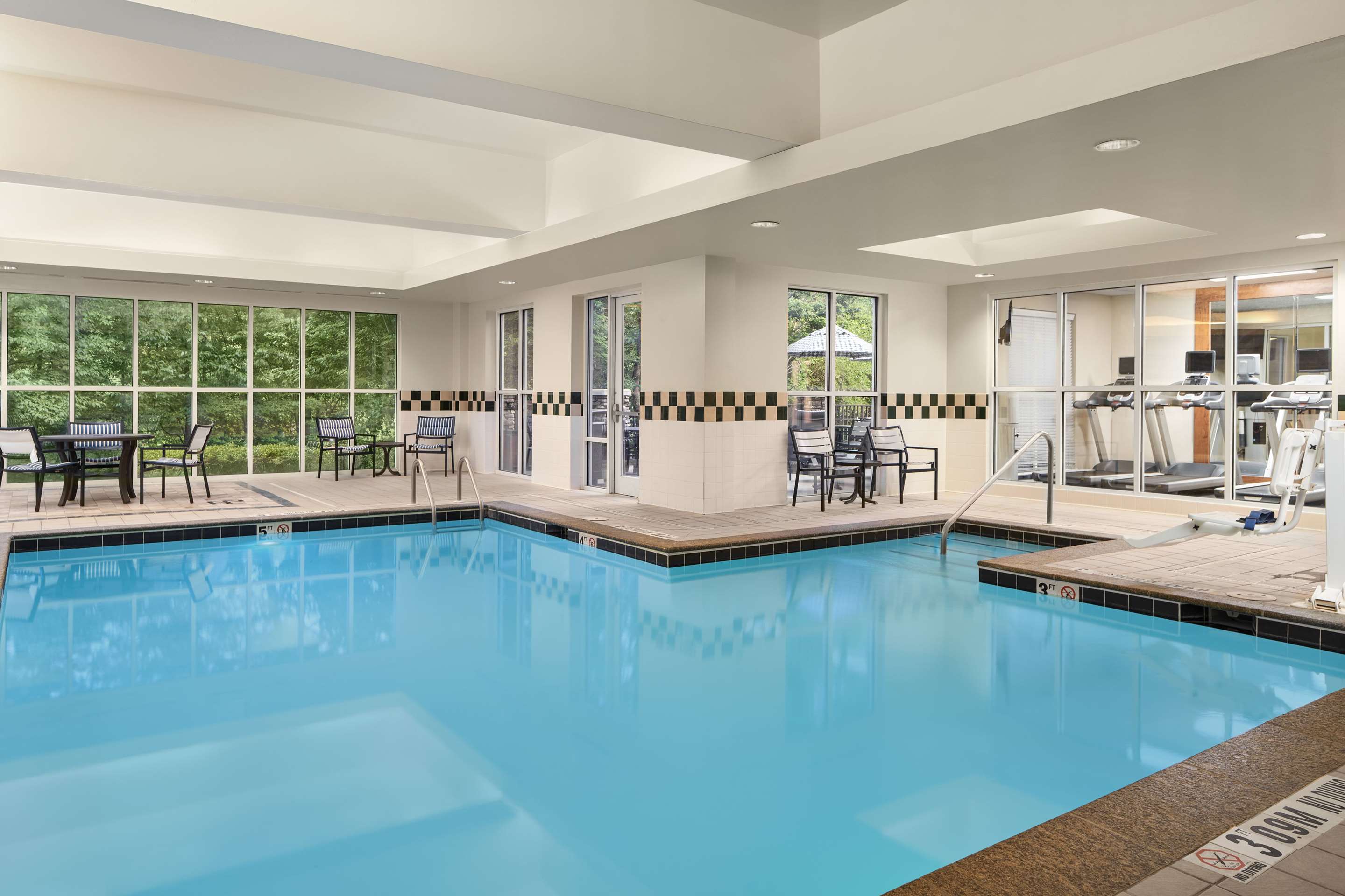 Pool | Hilton Garden Inn Columbus
