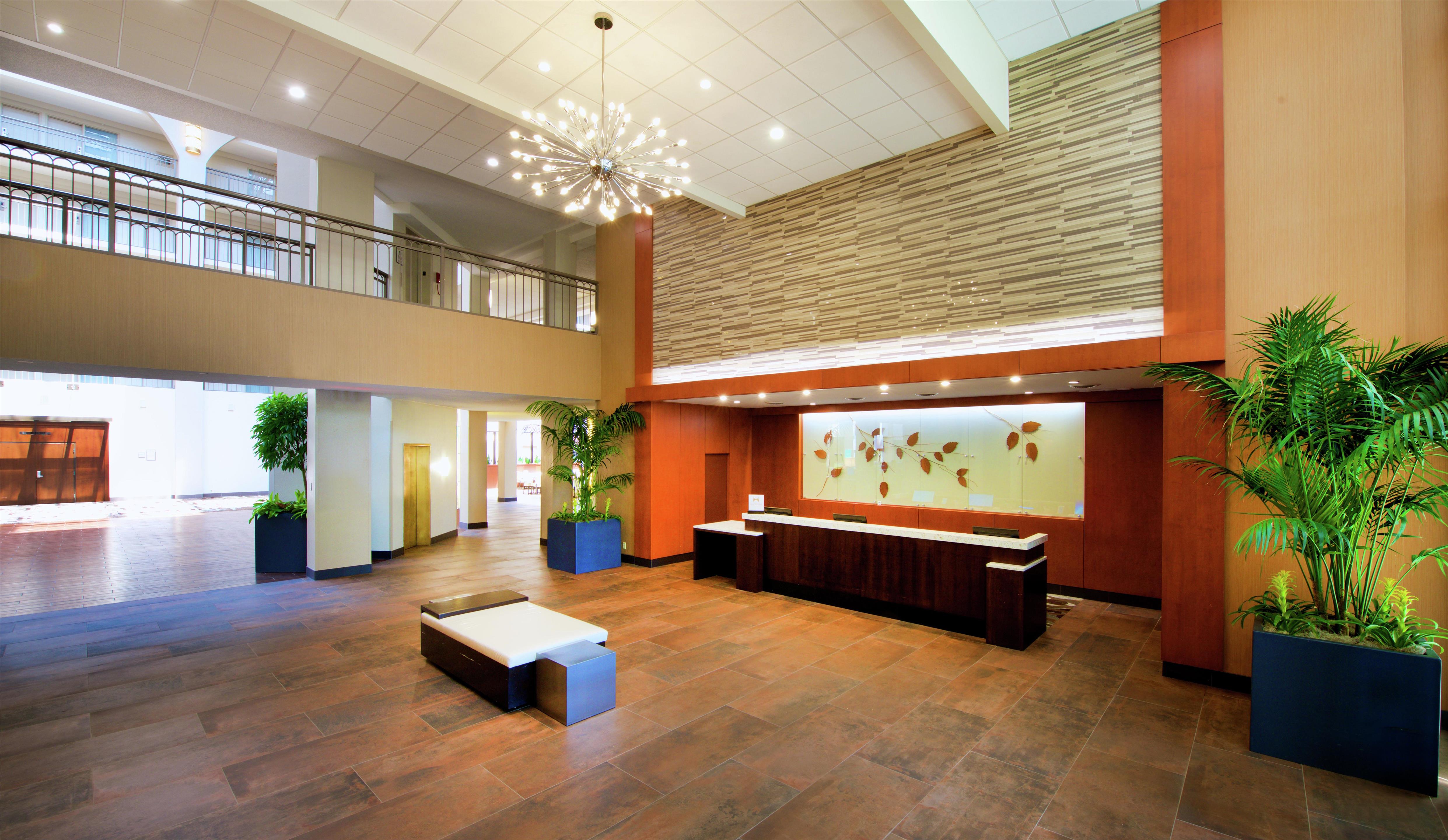 Reception | Embassy Suites by Hilton Cincinnati Northeast - Blue Ash