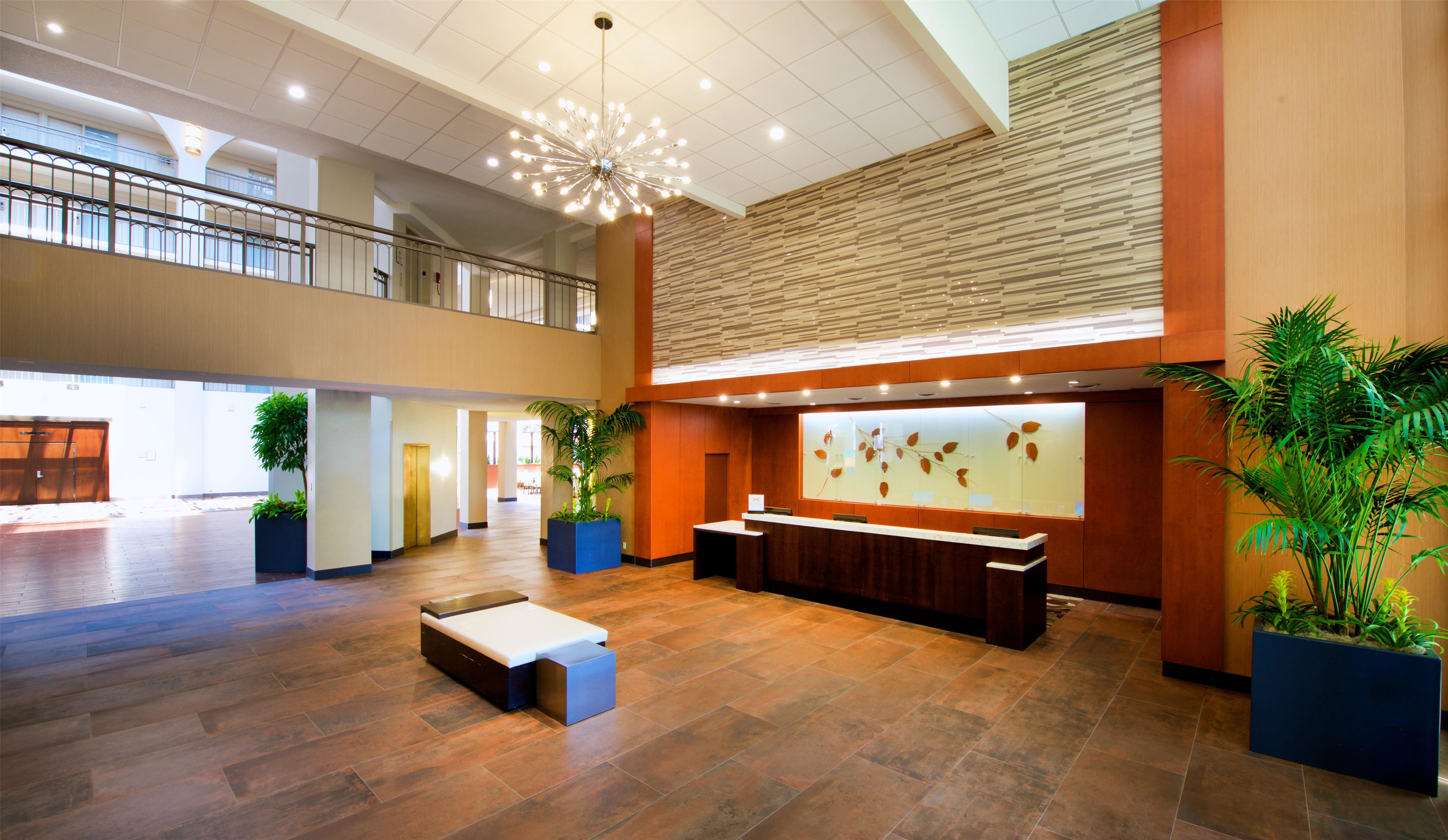 Reception | Embassy Suites by Hilton Cincinnati Northeast - Blue Ash
