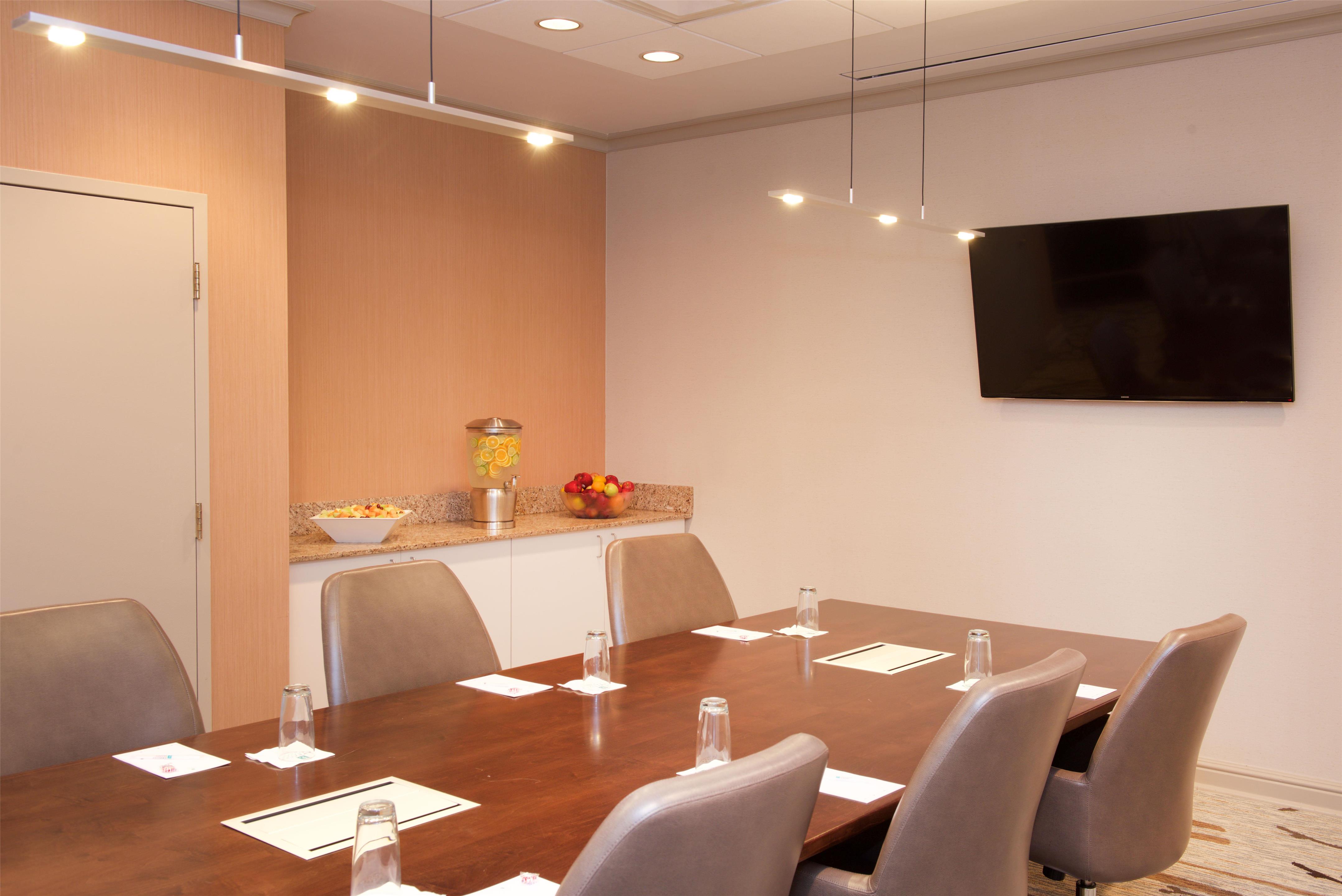 Meeting Room | Embassy Suites by Hilton Cincinnati Northeast - Blue Ash