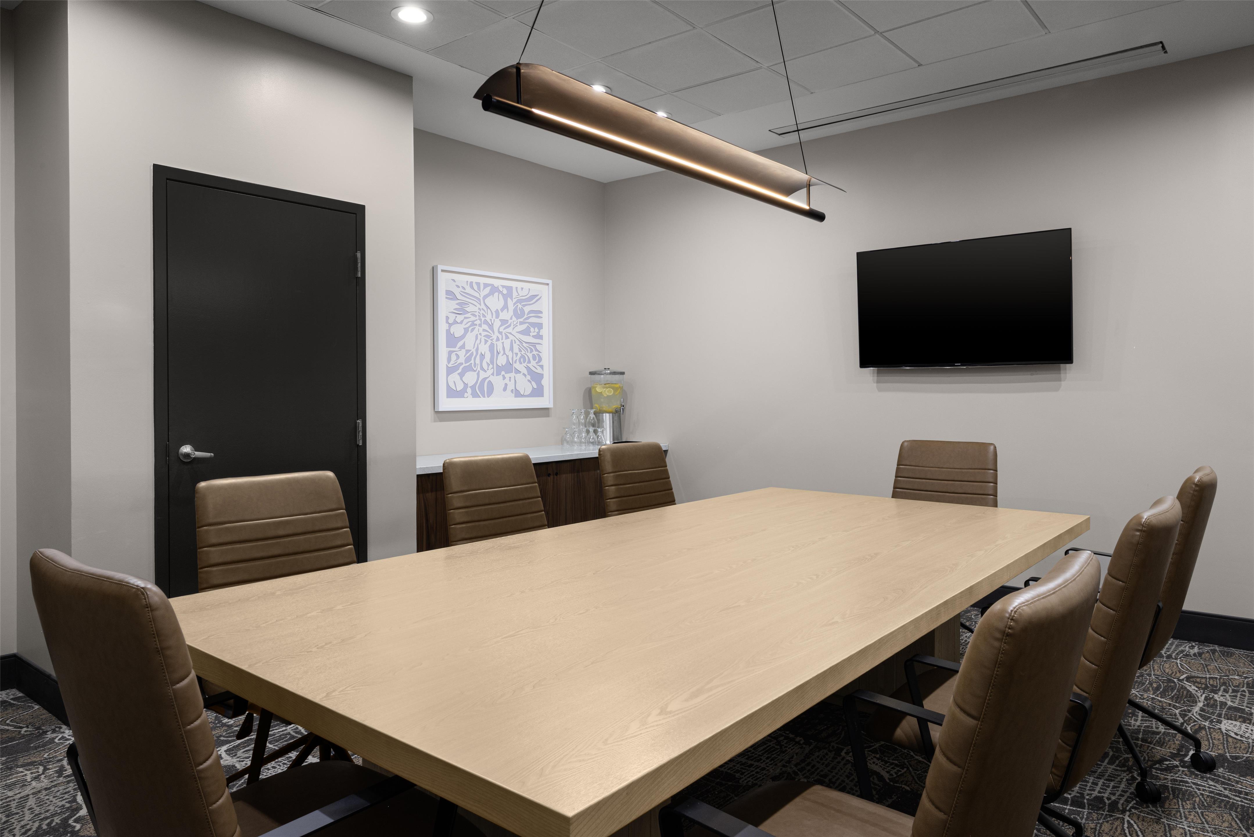 Meeting Room | Embassy Suites by Hilton Cincinnati Northeast Blue Ash