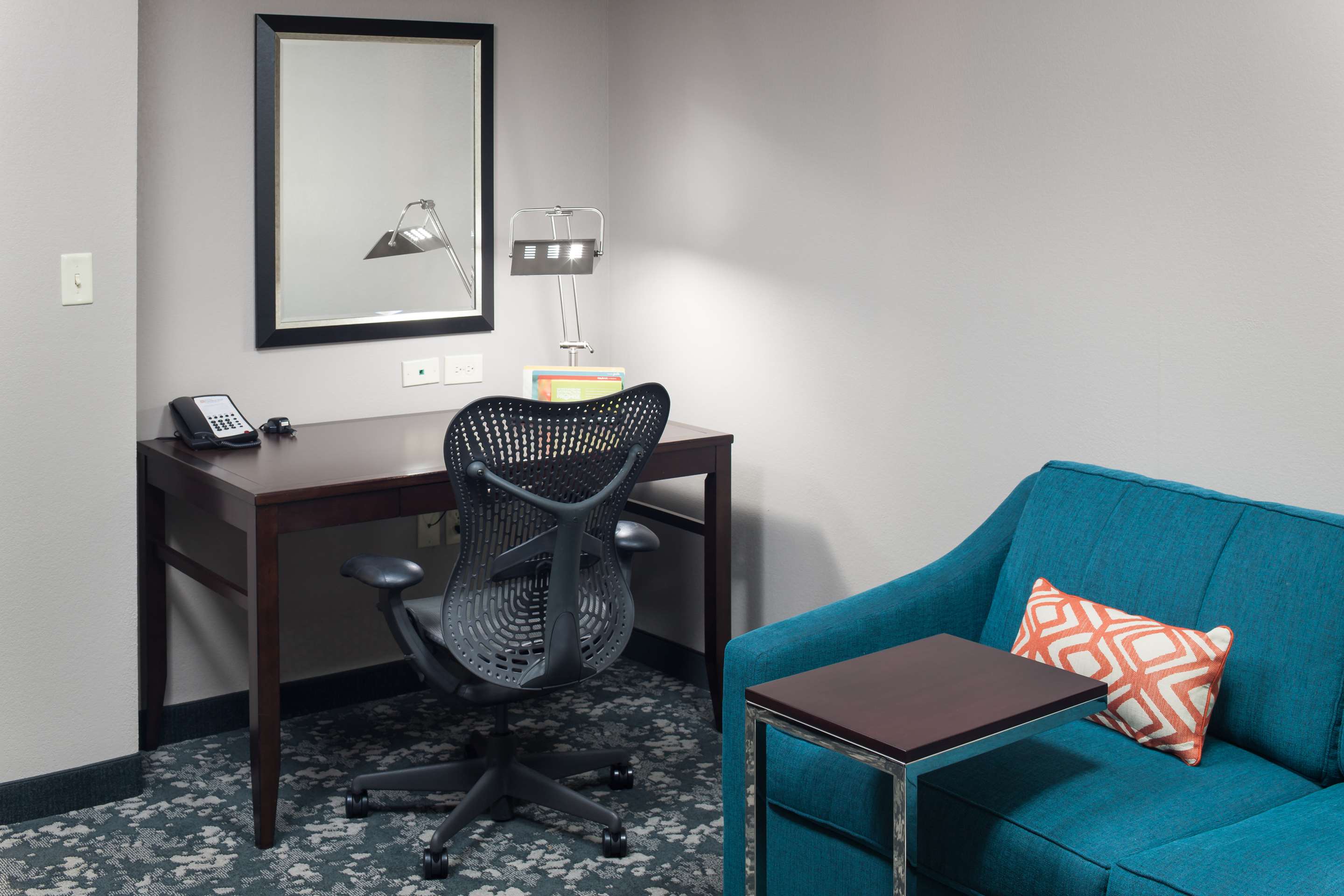 Guest room